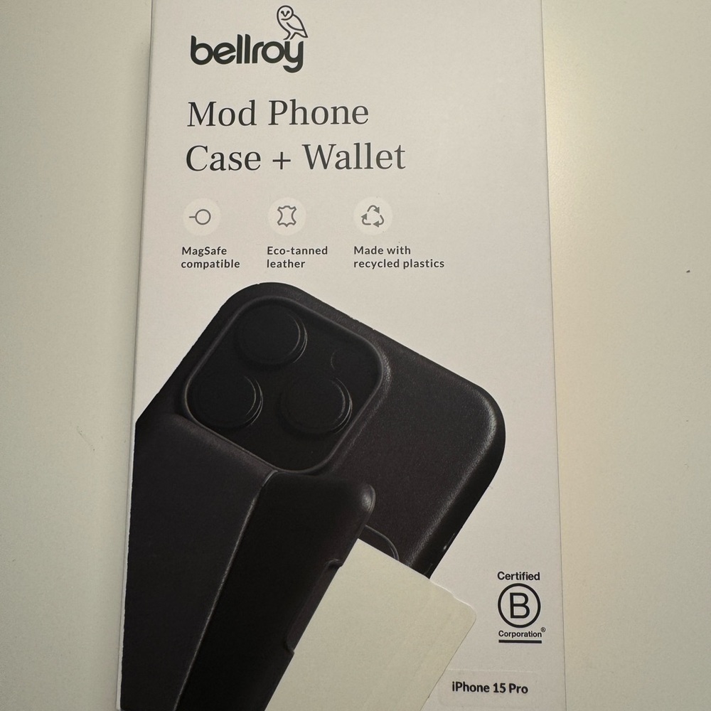 Bellroy brand new iPhone 15 pro mod phone case + wallet; MagSafe phone case